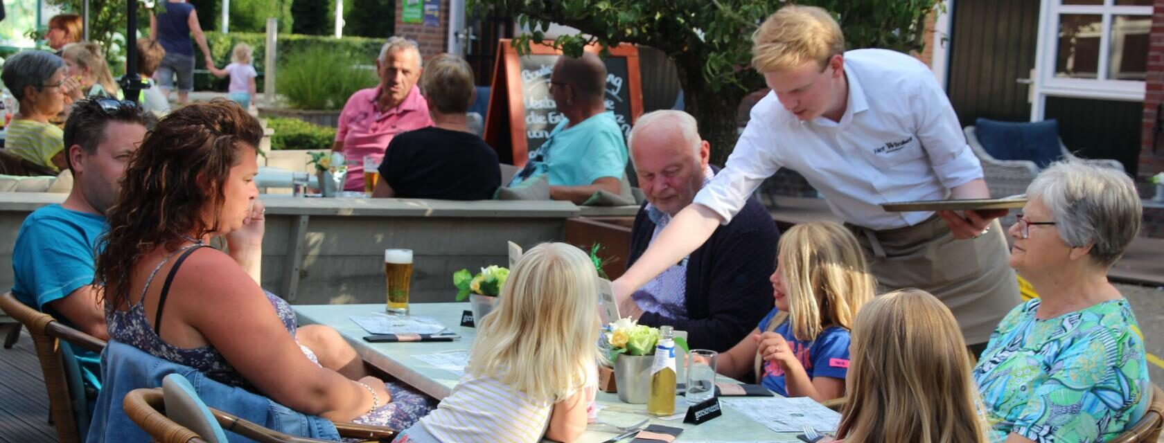 Genieten op het terras van Reuselink