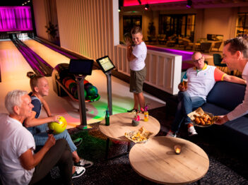 Samen een potje bowlen bij Reuselink in Winterswijk.